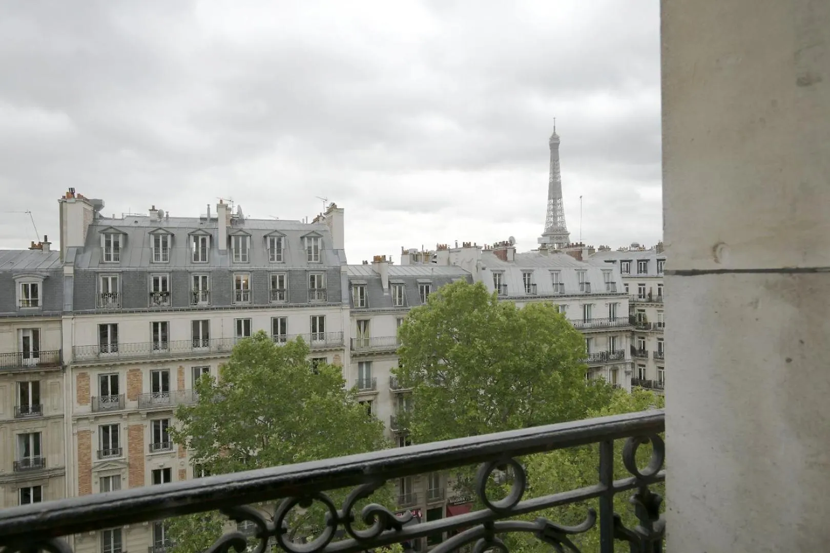 La Dame De Fer - Vue Magique Sur La Tour Eiffel Apartment Paris 0*,